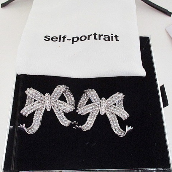 Self-Portrait Jewelry - SELF-PORTRAIT Crystal Bow Earrings